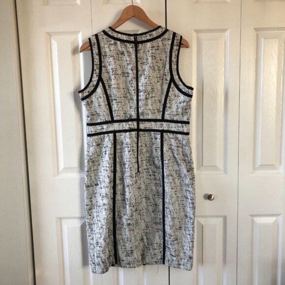 Calvin Klein Black/White Sleeveless Sheath Dress - Picture 2 of 8